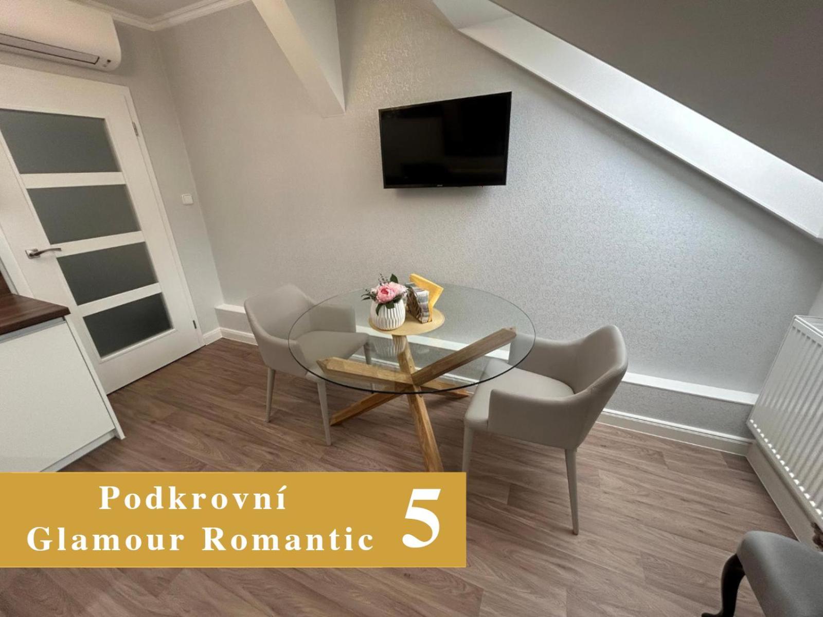 Efipa Glamour Apartments Πίλζεν Εξωτερικό φωτογραφία