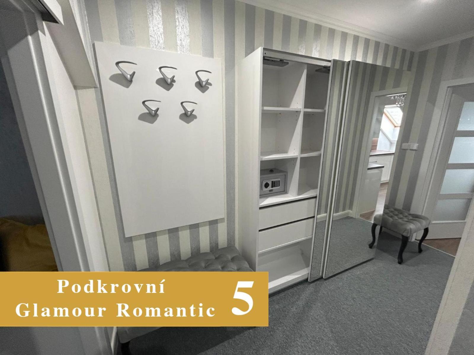 Efipa Glamour Apartments Πίλζεν Εξωτερικό φωτογραφία